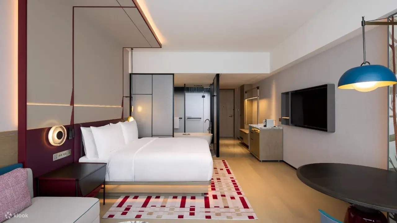 【近上海乐高乐园】上海缤纷里希尔顿嘉悦里酒店住宿套餐 | 25年新开业酒店